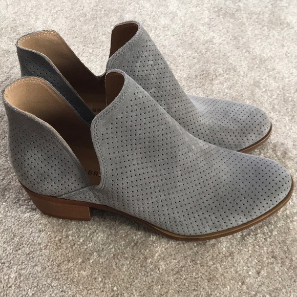 COPY - Lucky Brand Booties (size 8) Never Worn - Picture 1 of 3